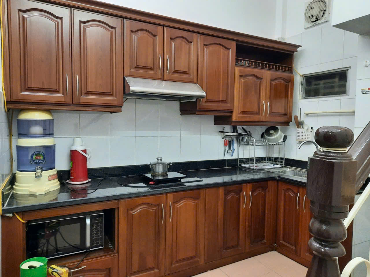Cho thuê nhà ngõ 46 Phố Hào Nam, Đống Đa. 4 tầng x 28m2, 2 ngủ, 2 WC, 11 Triệu - Ảnh chính